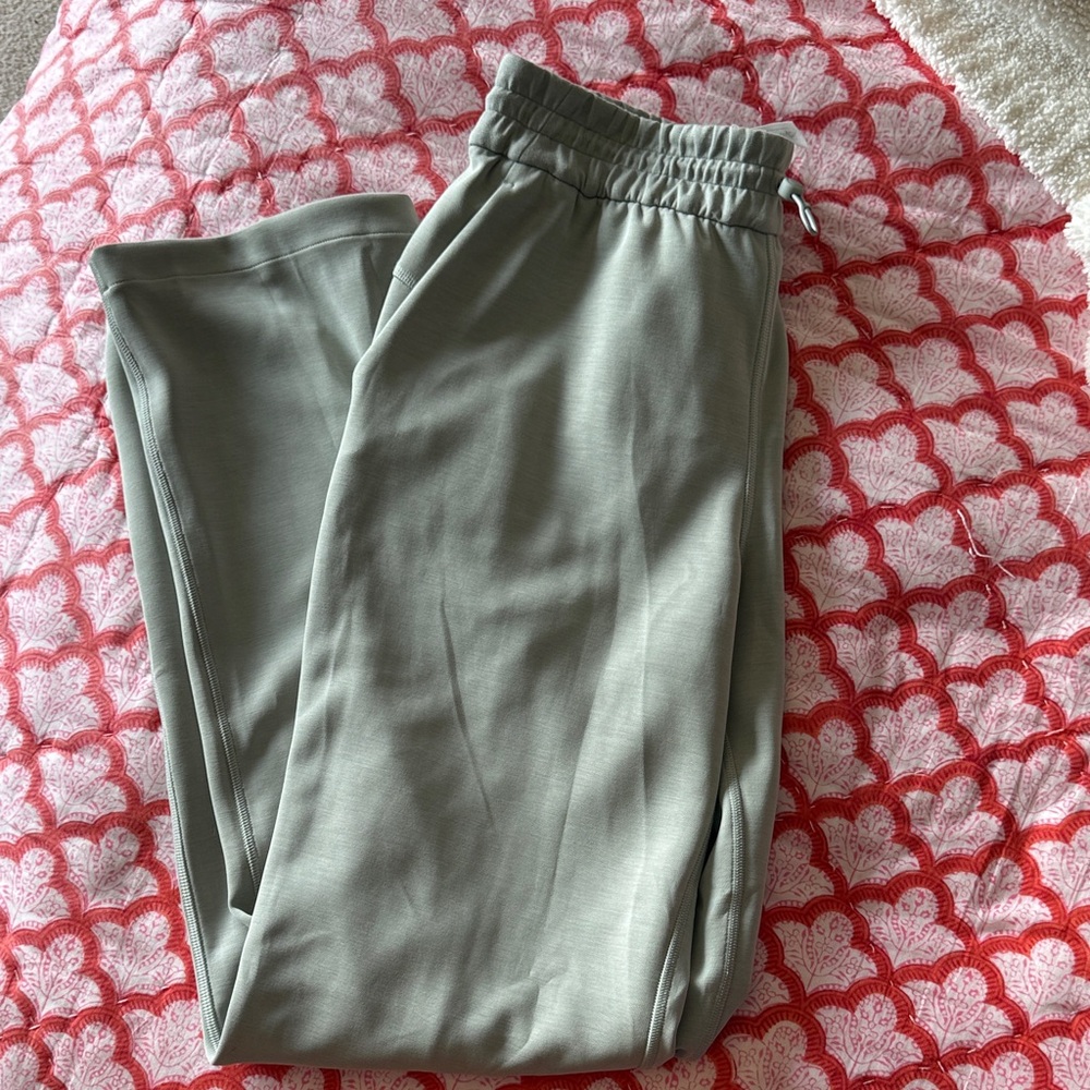 Lululemon Athletica Gray Joggers